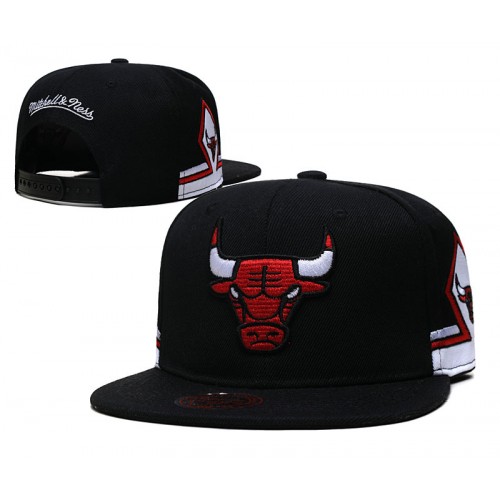 Chicago Bulls Mitchell & Ness Snapback Hat Black/Red/Jersey Short