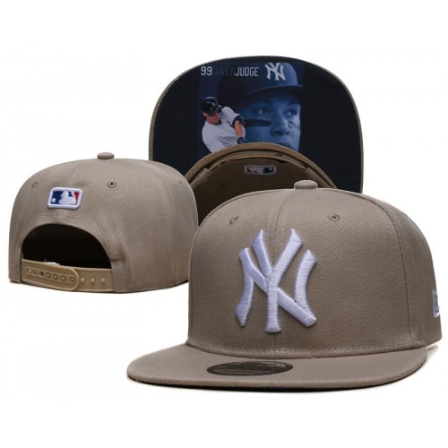 New York Yankees Judge 99 Photo Under Visor Beige Snapback Hat