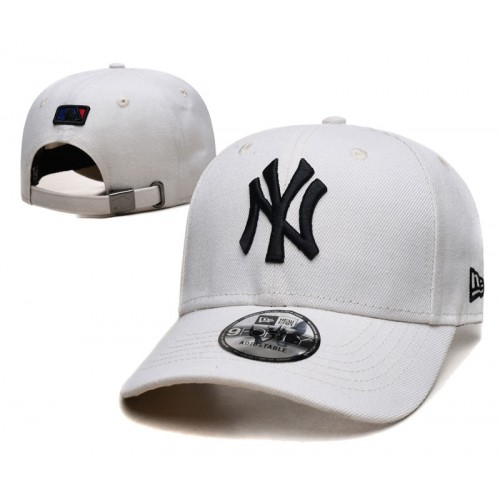New York Yankees League Essential Cream Black Logo Adjustable Hat
