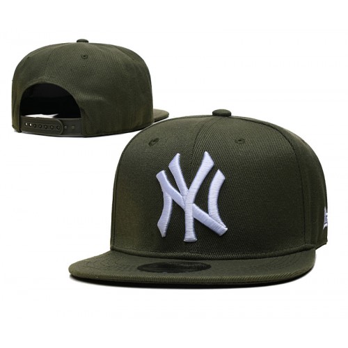 New York Yankees League Essential Green Snapback Hat