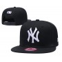 New York Yankees League Essential Black Snapback Hat