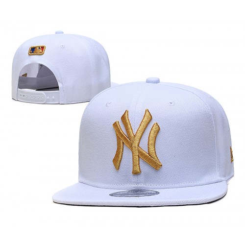 New York Yankees League Essential White Gold Logo Snapback Hat