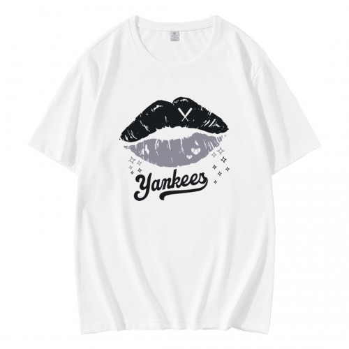 Funny Lips Yankees Baseball Team T-Shirt Funny Lips Yankees Baseball Team T-Shirt