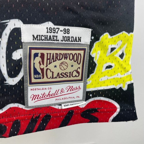 Chicago Bulls Michael Jordan #23 Throwback Street Graffiti 1997-98 Hardwood Classics Jersey